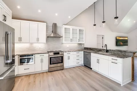 Kitchen - 405 Delrey Rd, Whitefish, MT 59937 photo 2 of 3