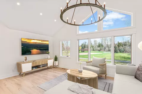 Living - 405 Delrey Rd, Whitefish, MT 59937 photo 3 of 3