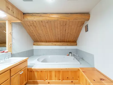 Bath - 405 Delrey Rd, Whitefish, MT 59937 photo 1 of 6