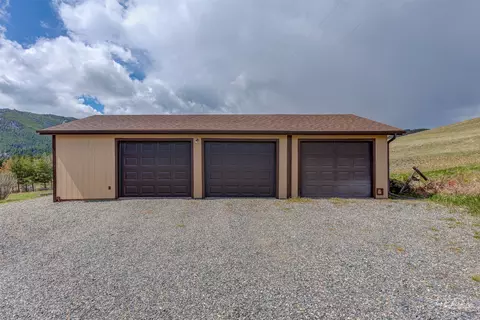 Exterior - 11 Fiddlers Grn, Clancy, MT 59634 photo 9 of 11