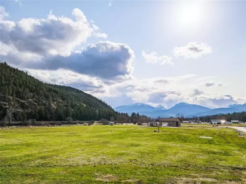 Nhn Margaret Lane, Libby, MT 59923