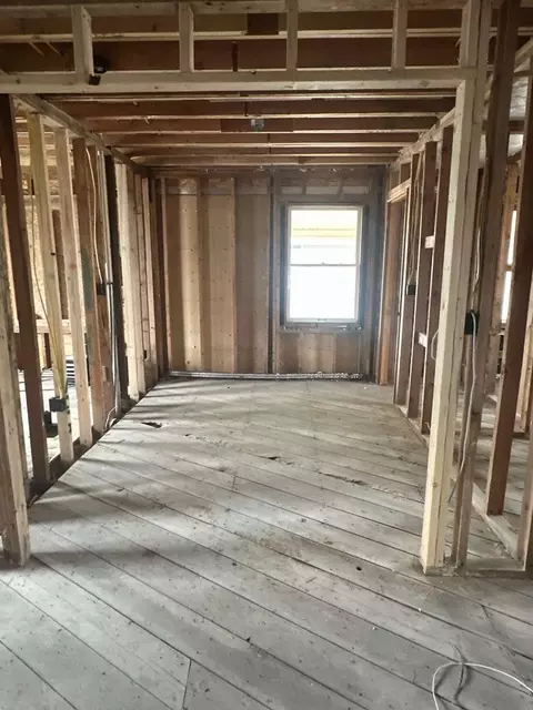 Entry Way - 1820 Thomas Ave, Butte, MT 59701 photo 2 of 2