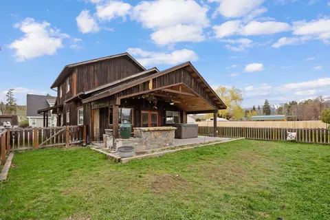 706 Aspen Grove St, Whitefish, MT 59937