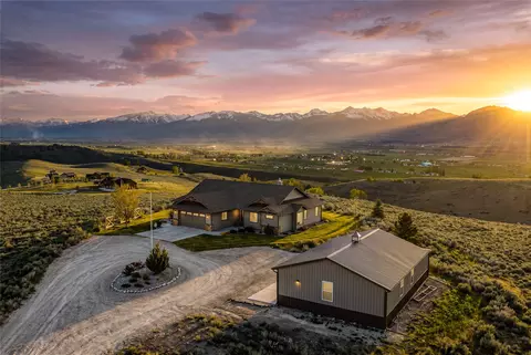 447 Labrador Trl, Corvallis, MT 59828