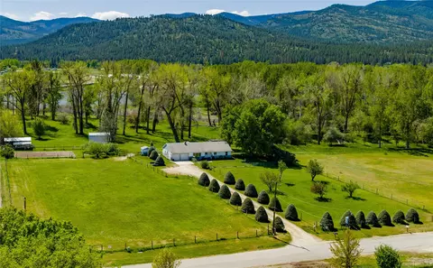 1003 4th Ave, Plains, MT 59859