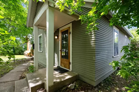 1424 Defoe St, Missoula, MT 59802