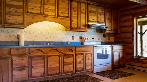 Kitchen - 68 River Dr, Cascade, MT 59421 photo 3 of 6