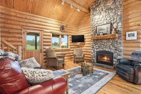 Living - 241 Orr Loop, Darby, MT 59829 photo 8 of 15