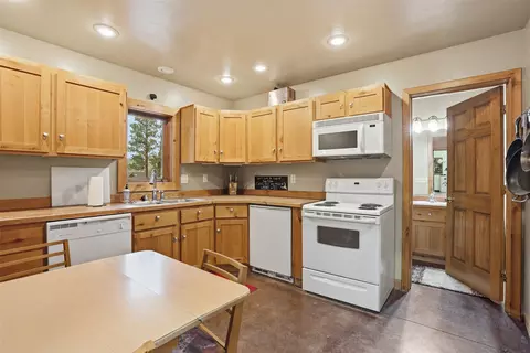 Kitchen - 241 Orr Loop, Darby, MT 59829 photo 10 of 12