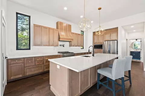 Kitchen - 215 Whisper Ridge Dr, Bigfork, MT 59911 photo 2 of 7