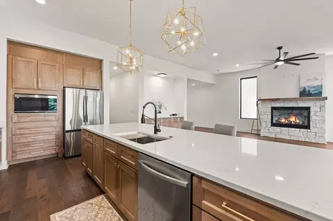 Kitchen - 215 Whisper Ridge Dr, Bigfork, MT 59911 photo 6 of 7