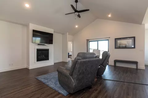 Living - 152 Wheatland Meadows Dr, Three Forks, MT 59752 photo 2 of 2