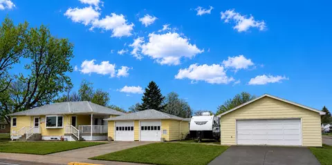 2425 9th Ave S, Great Falls, MT 59405