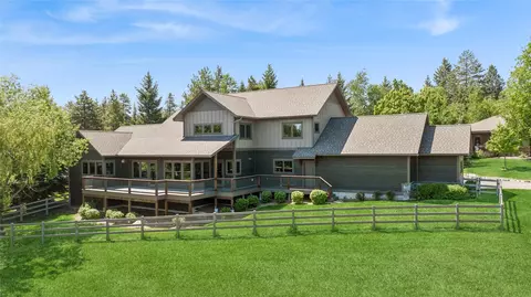310 312 Fairway Dr, Whitefish, MT 59937