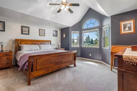 Bedroom - 175 Aspen Loop, Kalispell, MT 59901 photo 2 of 9