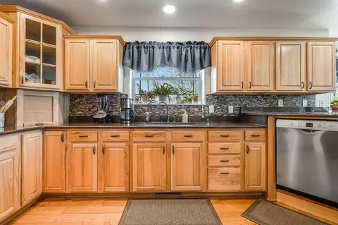 Kitchen - 175 Aspen Loop, Kalispell, MT 59901 photo 3 of 5