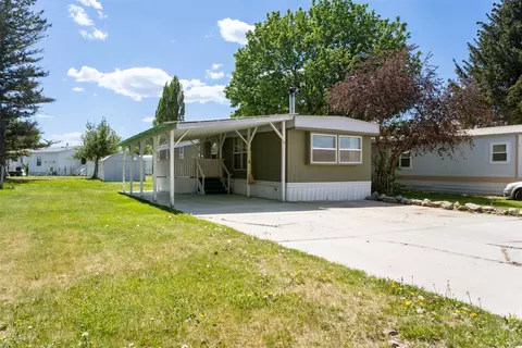 467 Grantsdale Rd #17, Hamilton, MT 59840