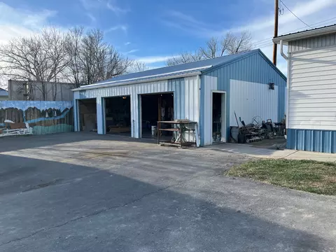 4 Arrowhead Rd, Roundup, MT 59072