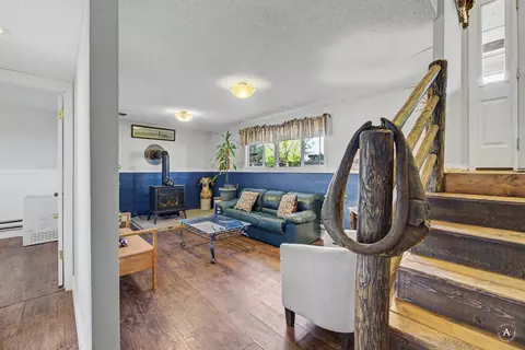 Living - 375 Hope Rd, Helena, MT 59602 photo 4 of 5