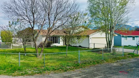 118 Elm Ln, Livingston, MT 59047