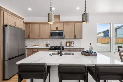 Kitchen - 2758 Lone Chief Loop, Helena, MT 59601 photo 2 of 4
