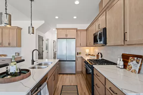 Kitchen - 2758 Lone Chief Loop, Helena, MT 59601 photo 3 of 4