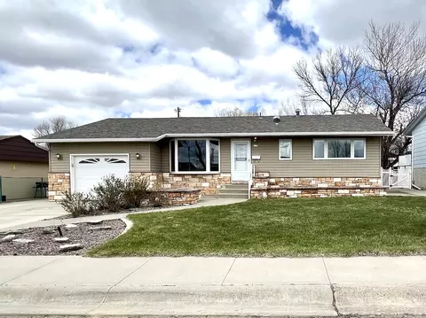 1165 17th St, Havre, MT 59501
