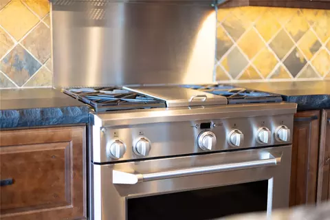 Kitchen - 401 Boulder Ln, Eureka, MT 59917 photo 5 of 9