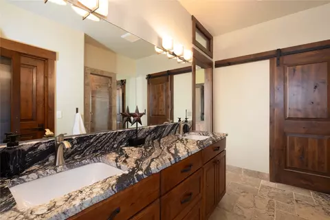 Bath - 401 Boulder Ln, Eureka, MT 59917 photo 2 of 8