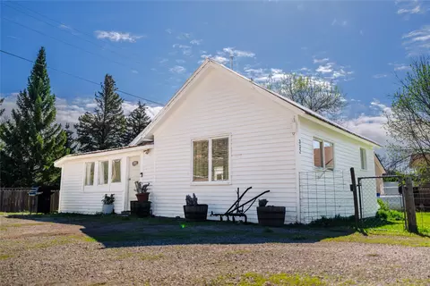 332 2nd Ave S, Belt, MT 59412