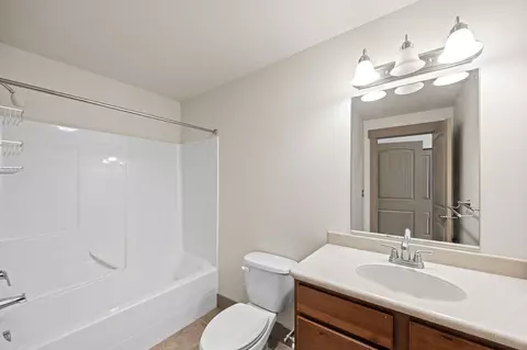 Bath - 532 Silverleaf Dr, Whitefish, MT 59937 photo 2 of 3