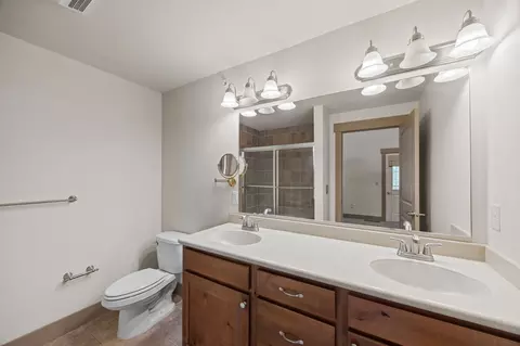 Bath - 532 Silverleaf Dr, Whitefish, MT 59937 photo 1 of 3