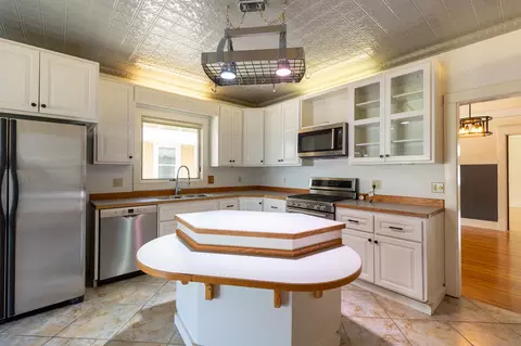 Kitchen - 815 5th Ave N, Great Falls, MT 59401 photo 1 of 4