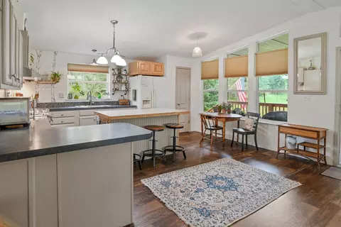 Kitchen - 1432 Bigfork Stage Rd, Bigfork, MT 59911 photo 4 of 5