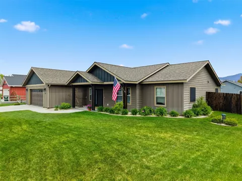 138 Farm Land Ln, Corvallis, MT 59828