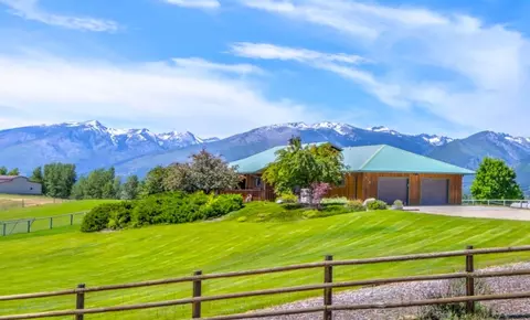 675 Warbler Ln, Corvallis, MT 59828