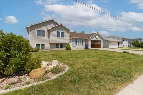 325 33rd Ave NE, Great Falls, MT 59404