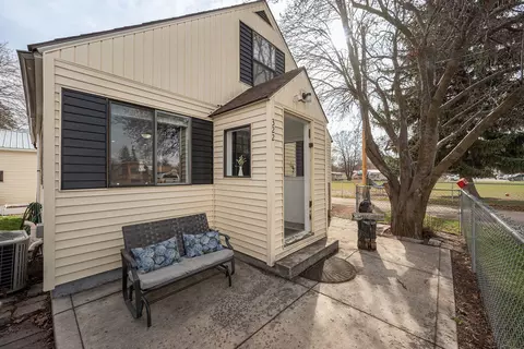 322 W Oregon St, Kalispell, MT 59901