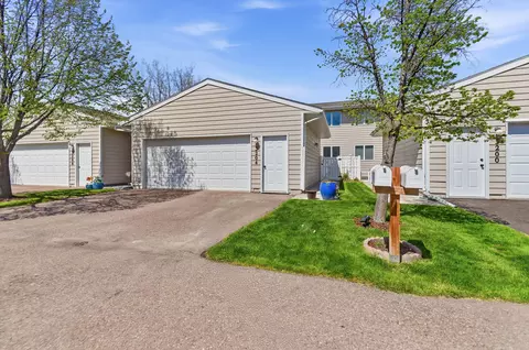 3204 Meadowood Ln #2D, Great Falls, MT 59404