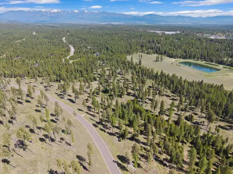 327 Layton Rd, Whitefish, MT 59937