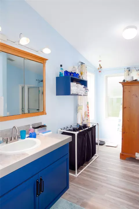 Bath - 108 Bobtail Meadow Rd, Libby, MT 59923 photo 1 of 3