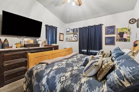 Bedroom - 65629 Mt Highway 37, Eureka, MT 59917 photo 4 of 6