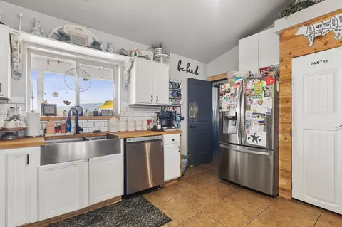 Kitchen - 65629 Mt Highway 37, Eureka, MT 59917 photo 3 of 3