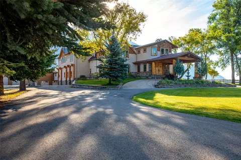 1335 Mooring Rd, Columbia Falls, MT 59912
