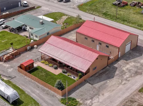126 10th St, Eureka, MT 59917