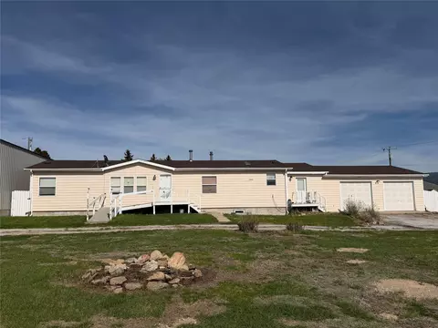 11 Wall St, White Sulphur Springs, MT 59645
