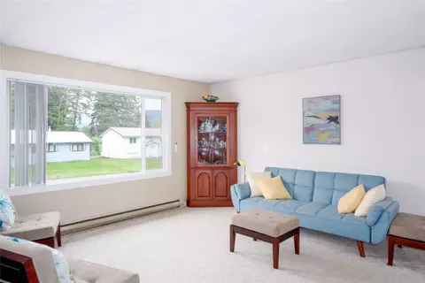 Living - 507 Dome Mountain Ave, Libby, MT 59923 photo 1 of 2