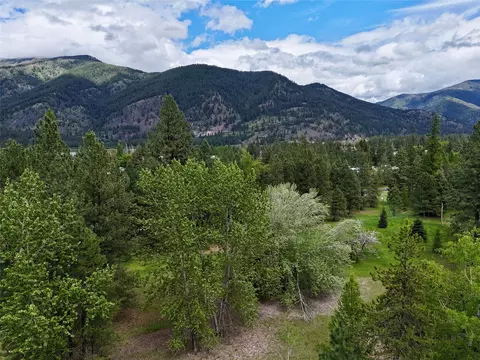 7 Old Cottonwood Ln, Trout Creek, MT 59874