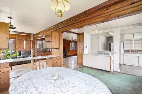 Dining - 1312 2nd Ave E, Kalispell, MT 59901 photo 1 of 3