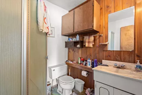 Bath - 1312 2nd Ave E, Kalispell, MT 59901 photo 2 of 2